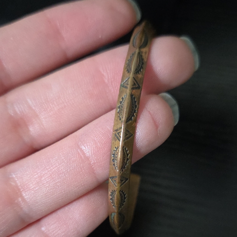 Vintage Native American Style Etched Copper Cuff Bracelet Southwestern Jewelry - Picture 7 of 7